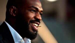 Jon Jones rozdával bundy bezdomovcům v Albuquerque