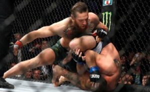 Video: Nejlepší momenty UFC 246 ve zpomalených záběrech