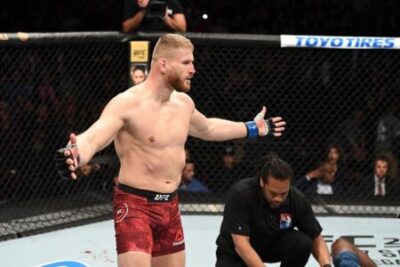 Video: Blachowicz knokautoval Andersona a hned vyzval Jonese