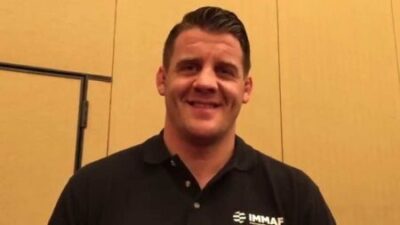 Rozhodčí Marc Goddard se vyjádřil k přerušení zápasu Usman vs. Covington