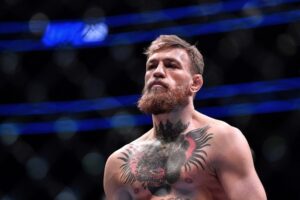 Conor McGregor se vrací do hry! Přijal podmínky UFC a 23. ledna se utká s Poirierem