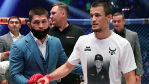 Další Nurmagomedov na trůnu? Bratranec legendárního šampiona bude bojovat o titul v BELLATORU