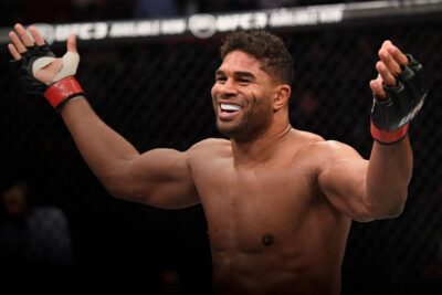 Alistair Overeem se vrací do ringu! Legendární bojovník podepsal kontrakt s Glory Kickboxing