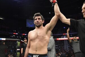 Beneil Dariush nepochybuje: Conor McGregor je podvodník!