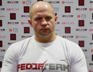 BELLATOR 269: Nestárnoucí Fedor Emelianenko spektakulárně knokautuje Tima Johnsona už v 1. kole