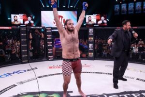 “Velký tuňák” šokoval fanoušky, když na turnaji BELLATOR 266 knokautoval velkého favorita