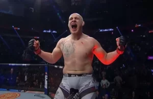 UFC 272: Sergey Spivak nedal Gregu Hardymu šanci a ukončil ho už v prvním kole